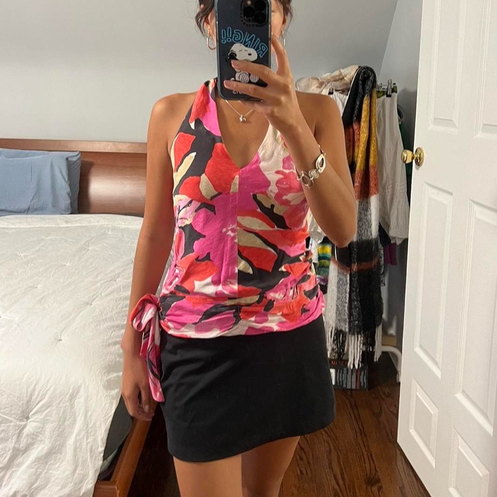 Banana Republic- silk halter top🩷🌸